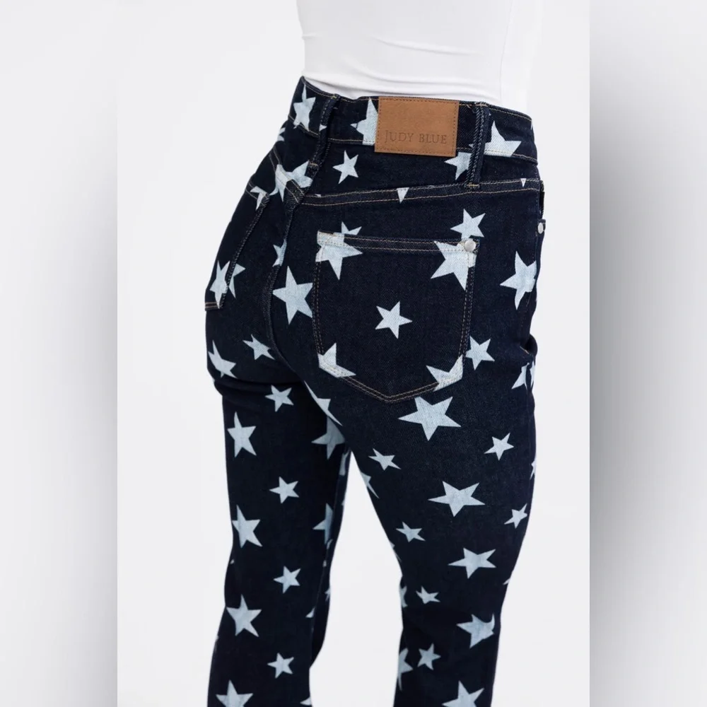 Judy blue dark denim star flares size 11/30 88662